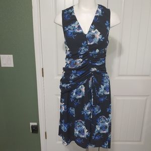 Halogen Blue Flower Dress 

Asymmetrical Small